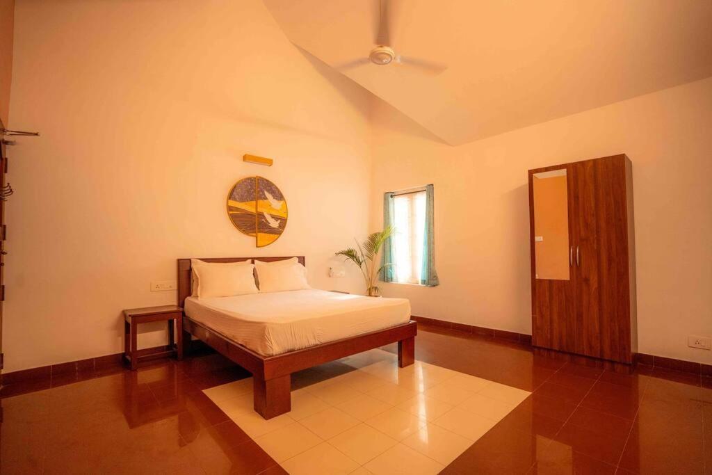 Baywatch By Grha - A Picturesque Beachfront Villa Kozhikode Esterno foto
